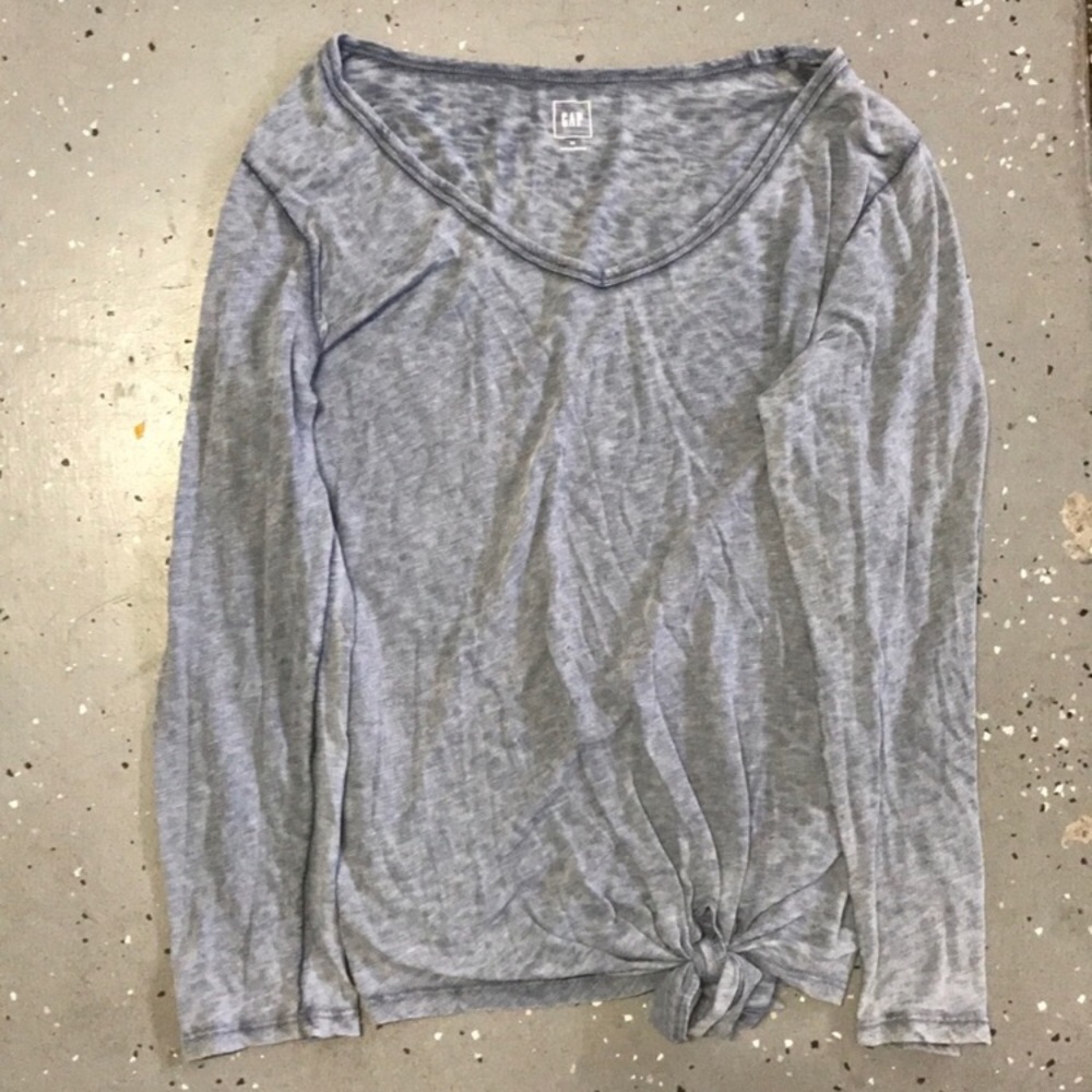 2 Gap Long Sleeves